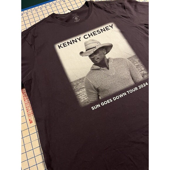 Kenny Chesney 2024 Sun Goes Down Concert Tour T-Shirt 2XL Country Music No Shoes - Picture 4 of 7